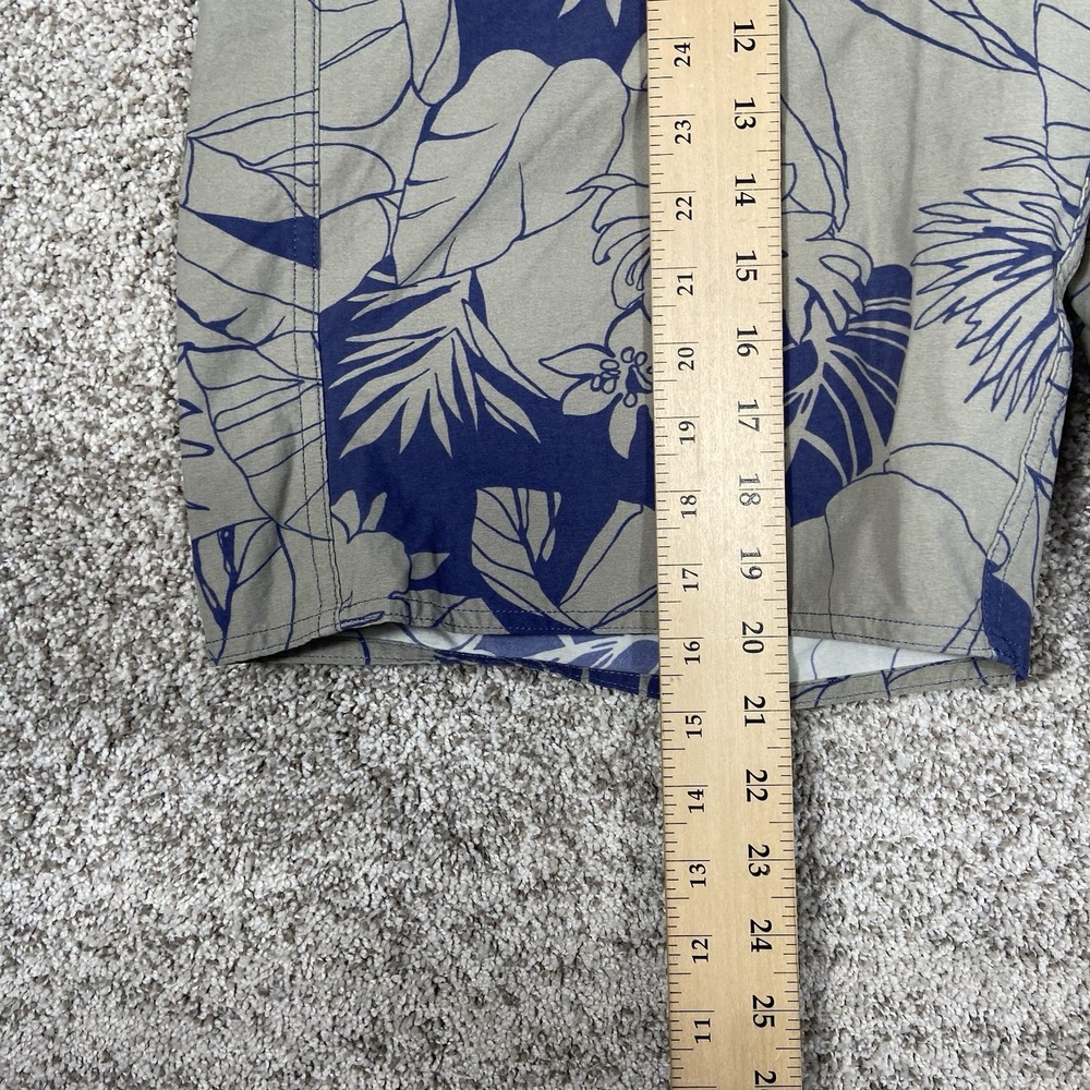 Patagonia Stretch Wavefarer Board Shorts Mens 36 Green Floral Beach Outdoor - Picture 7 of 7